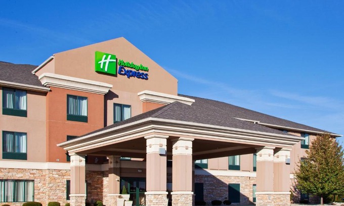 Gas City Hotel | Holiday Inn Express Gas City by IHG