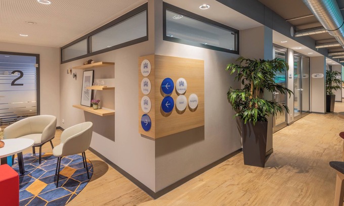 Egestorf Hotel | Holiday Inn Express Hamburg South A7 AS42 by IHG