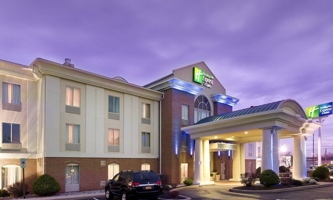 Chambersburg Hotel | Holiday Inn Express Hotel & Suites Chambersburg by IHG