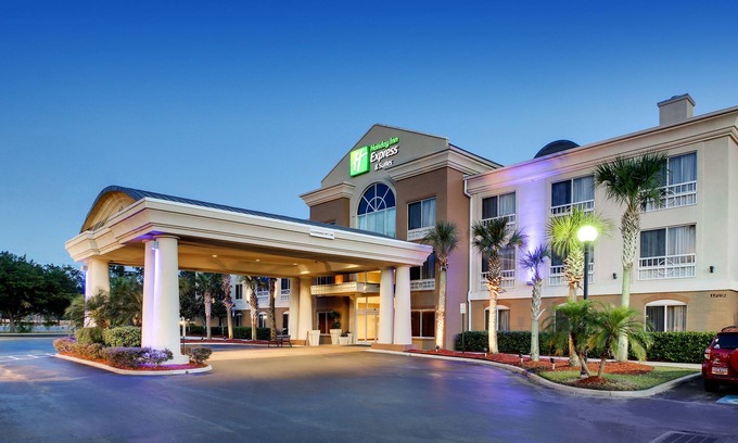 Southside Hotel | Holiday Inn Express Hotel & Suites Jacksonville South I-295 by IHG