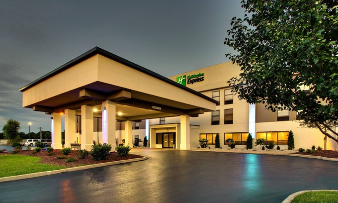 Horse Cave Hotel | Holiday Inn Express Horse Cave by IHG