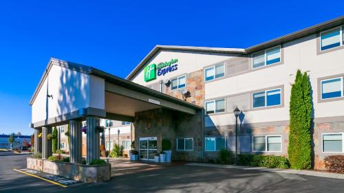 Paine Field-Lake Stickney Hotel | Holiday Inn Express Hotel & Suites Everett by IHG