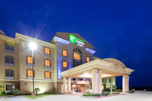 Terrell Hotel | Holiday Inn Express Hotel & Suites Terrell by IHG