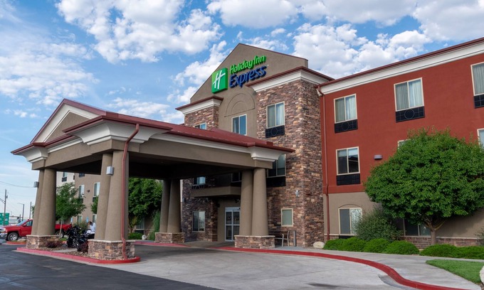 Limon Hotel | Holiday Inn Express Hotel & Suites Limon I-70 by IHG