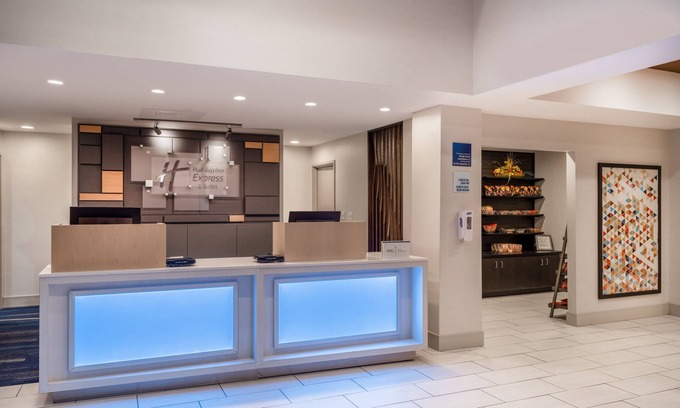 Voth Hotel | Holiday Inn Express Hotel & Suites BEAUMONT NW by IHG