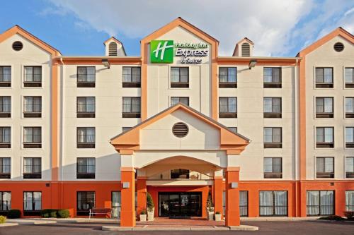 Carlstadt Hotel | Holiday Inn Express Hotel & Suites Meadowlands Area by IHG