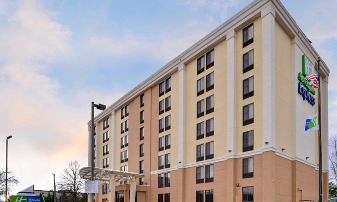Hunt Valley Hotel | Holiday Inn Express Hunt Valley by IHG
