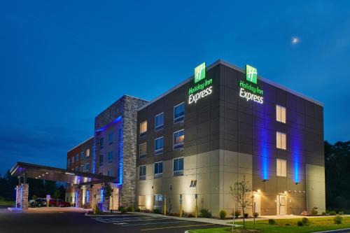 Lockport Hotel | Holiday Inn Express - Lockport by IHG