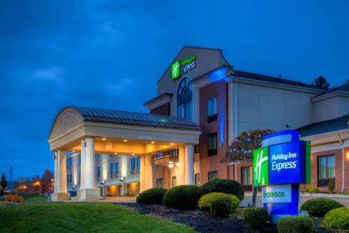 Fredericksburg Hotel | Holiday Inn Express Meadville (I-79 Exit 147a) by IHG