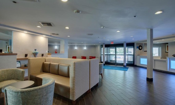 Whitebridge Hotel | Holiday Inn Express Nashville W-I40 by IHG