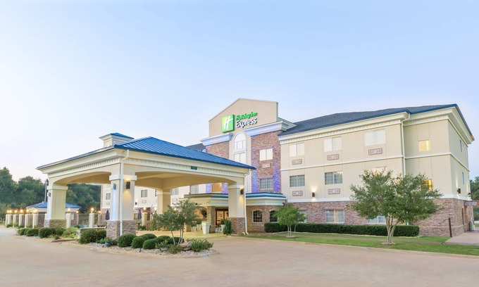 Palestine Hotel | Holiday Inn Express Palestine by IHG