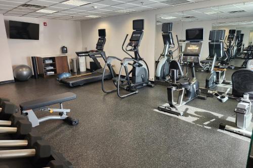 Bensalem Hotel | Holiday Inn Express Philadelphia NE-Bensalem by IHG