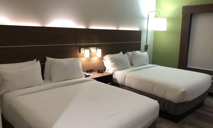 Pineville Hotel | Holiday Inn Express Pineville-Alexandria Area by IHG