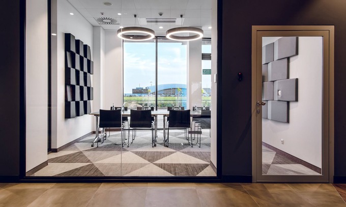 Tajecina Hotel | Holiday Inn Express Rzeszow Airport by IHG