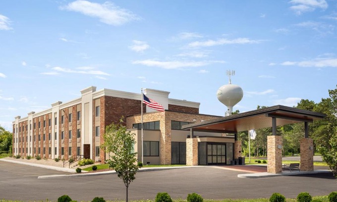 Plattsburgh Hotel | Holiday Inn Express - Plattsburgh by IHG