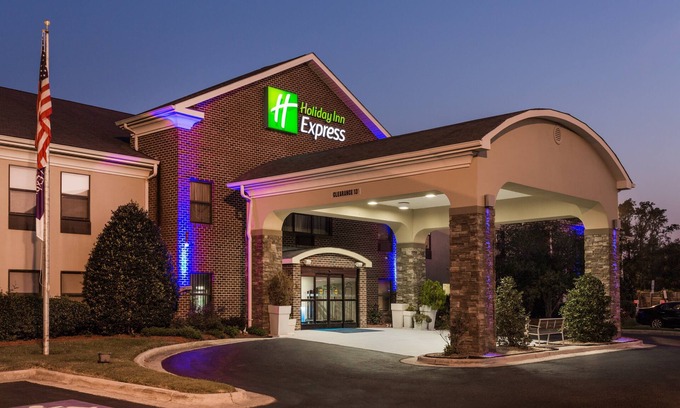 Plymouth Hotel | Holiday Inn Express Plymouth by IHG