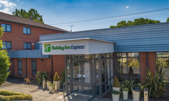 Higher Walton Hotel | Holiday Inn Express Preston - South by IHG