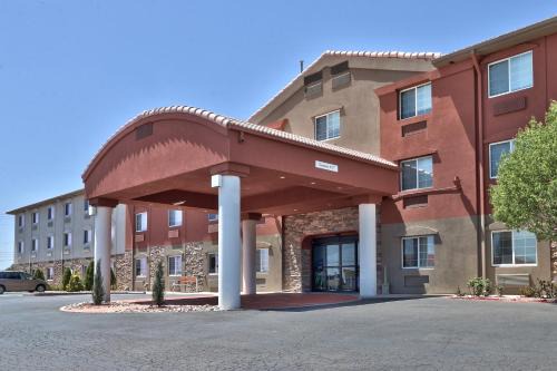 Santa Rosa Hotel | Holiday Inn Express Santa Rosa by IHG