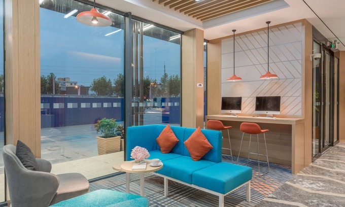 Jiading Hotel | Holiday Inn Express Shanghai Jiading Center by IHG