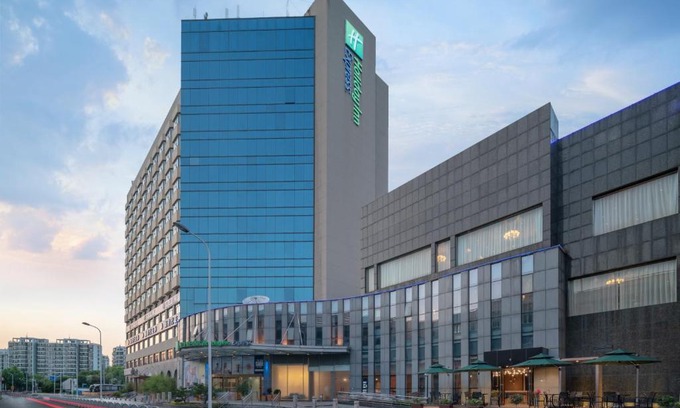 Jinqiao Hotel | Holiday Inn Express Shanghai Jinqiao Central by IHG