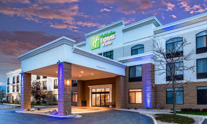Cedar Falls Hotel | Holiday Inn Express & Suites Cedar Falls - Waterloo by IHG
