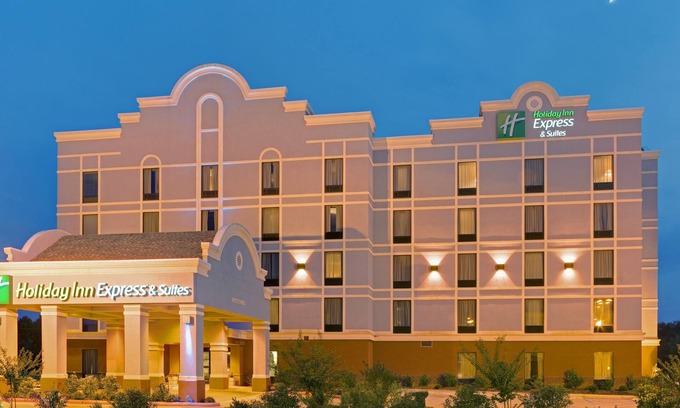 Greenwood Hotel | Holiday Inn Express & Suites - Greenwood by IHG
