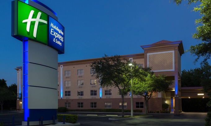 Plant City Hotel | Holiday Inn Express Suites Plant City by IHG
