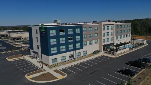 Richburg Hotel | Holiday Inn Express & Suites Richburg by IHG