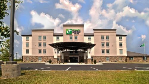 Haubstadt Hotel | Holiday Inn Express & Suites Evansville North by IHG