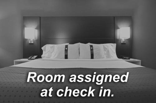 Buford Hotel | Holiday Inn Express & Suites Buford NE - Lake Lanier by IHG