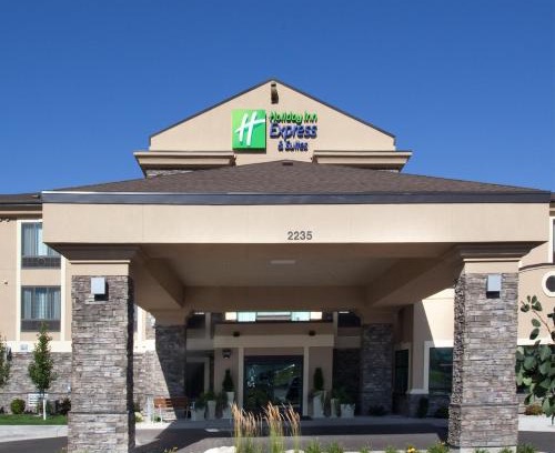 North Logan Hotel | Holiday Inn Express & Suites Logan by IHG