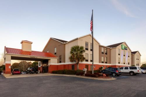 Harold Hotel | Holiday Inn Express & Suites Milton East I-10 by IHG