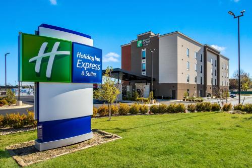 Tulsa Hotel | Holiday Inn Express & Suites Tulsa East - Catoosa by IHG