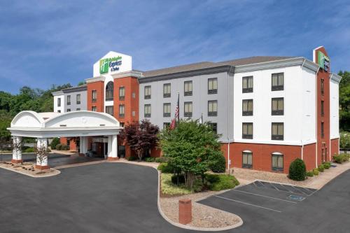 Clinton Hotel | Holiday Inn Express & Suites Knoxville-Clinton by IHG