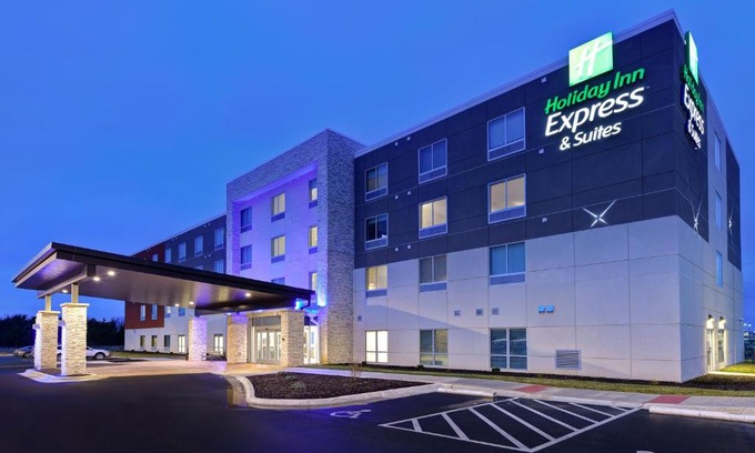 Ottawa Hotel | Holiday Inn Express & Suites - Ottawa by IHG