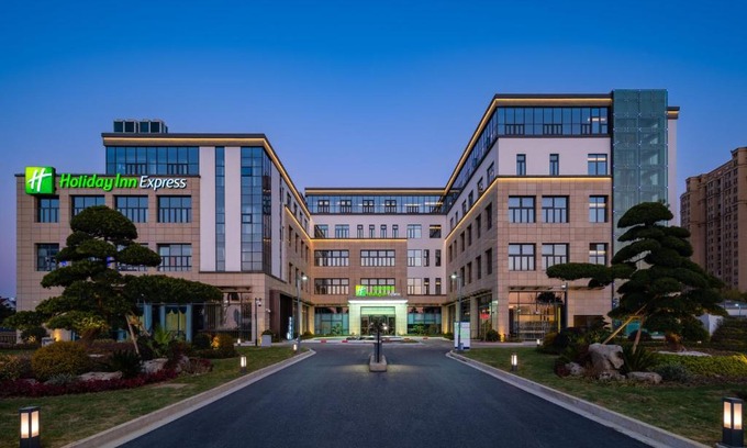 Wuzhong Hotel | Holiday Inn Express Suzhou Luzhi by IHG