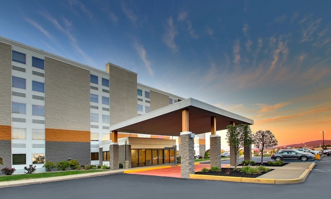Pittston Hotel | Holiday Inn Express Pittston - Scranton Airport