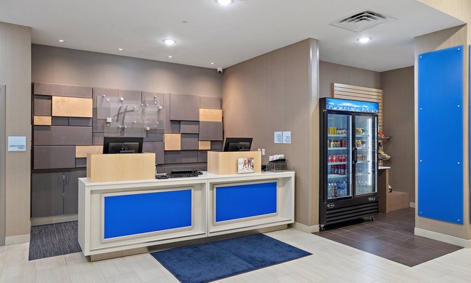 Vilano Beach Hotel | Holiday Inn Express St. Augustine - Vilano Beach by IHG