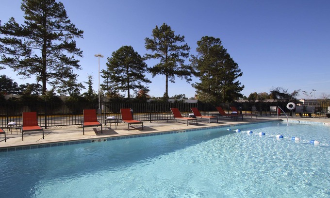 Hattiesburg Hotel | Holiday Inn Hattiesburg - North by IHG