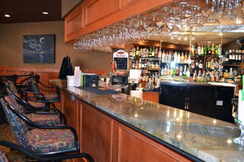 Hinton Hotel | Holiday Inn Hinton by IHG