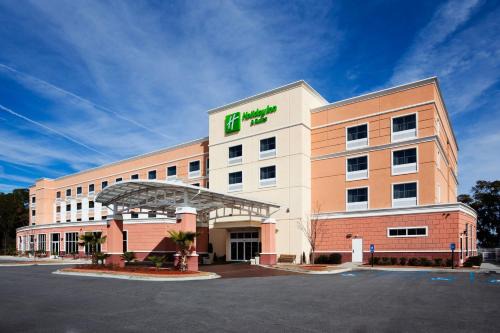 Beaufort Hotel | Holiday Inn Hotel & Suites Beaufort at Highway 21 by IHG