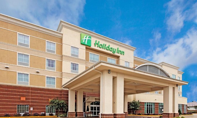 Batesville Hotel | Holiday Inn Hotels Batesville by IHG