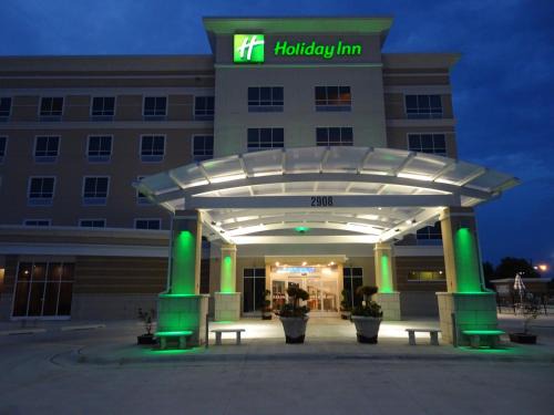Jonesboro Hotel | Holiday Inn - Jonesboro by IHG