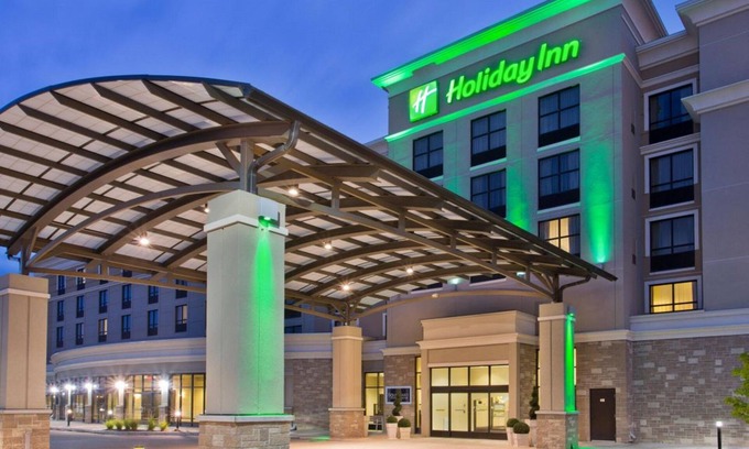 Kansas City Hotel | Holiday Inn Kansas City - Northeast by IHG