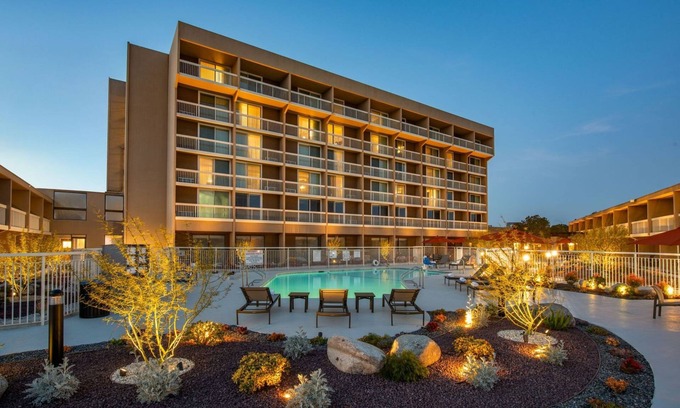 Rio Lindo Hotel | Holiday Inn Oxnard – Ventura by IHG