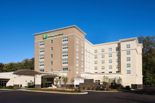 Drexel Hill Hotel | Holiday Inn & Suites Philadelphia W - Drexel Hill by IHG