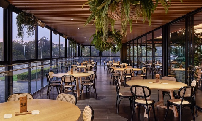 Cabramatta Hotel | Holiday Inn Warwick Farm by IHG