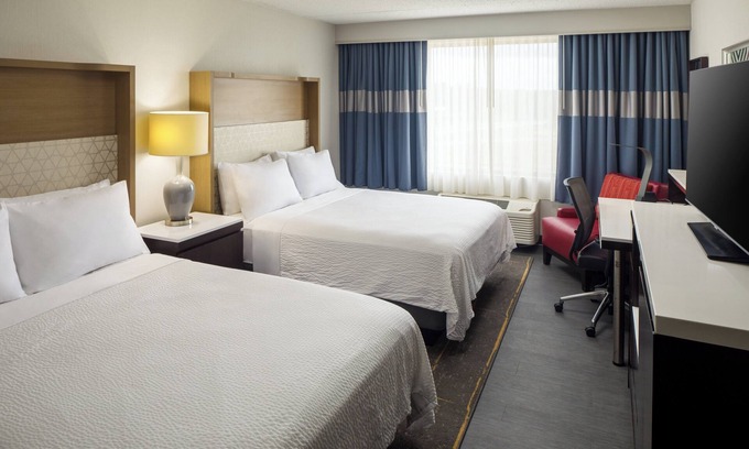 Colliers Hotel | Holiday Inn Weirton - Steubenville Area by IHG