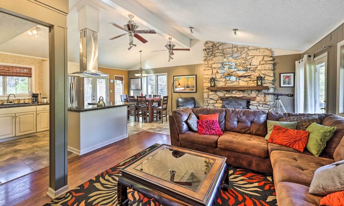 Eureka Springs House | Holiday Island Home: Hot Tub & Wood Stove!