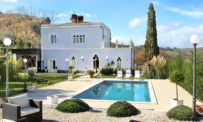 Francavilla di Sicilia House | Holiday house Francavilla di Sicilia for 1 - 10 persons with 5 bedrooms - Luxury holiday home